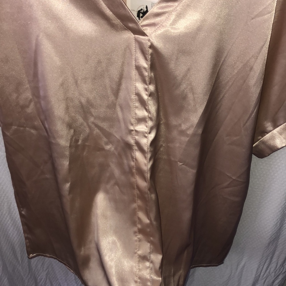 Silk Cream Short Sleeve Top Size 3XL (Runs smaller so fits like an XL/L) - Picture 5 of 8